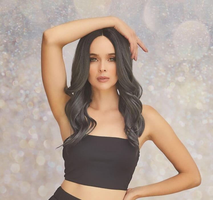 Divine Wavez Wig by Rene of Paris | Muse Collection | Beautiful Wavy Look - By Laura Mayers