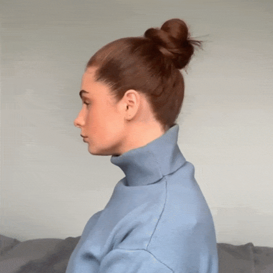 Video of how to use a clip in or drawstring 20” long straight ponytail