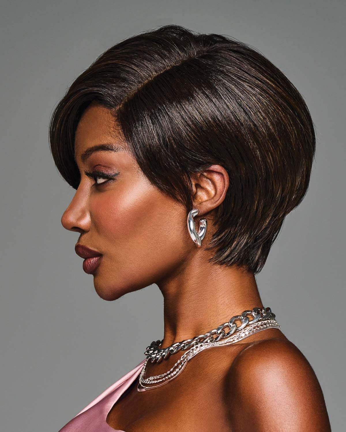 Jayla Wig by Kim Kimble | Short and Stylish – Modern Chic Look" - By Laura Mayers